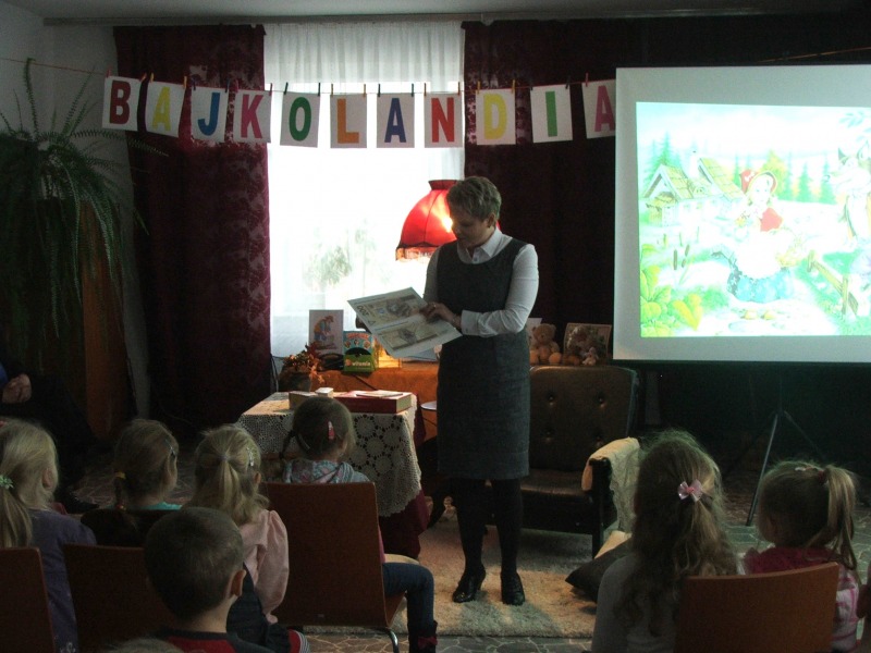 
                                                       Bajkolandia w bibliotece 2013
                                                