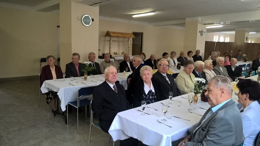 
                                                       ZŁOTE, SZMARAGDOWE I DIAMENTOWE GODY W ABRAMOWIE
                                                