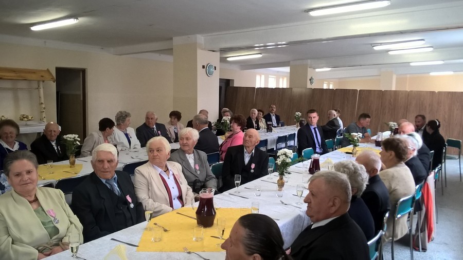
                                                       ZŁOTE, SZMARAGDOWE I DIAMENTOWE GODY W ABRAMOWIE
                                                