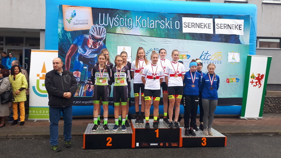 
                                                       Mistrzynie w kolarstwie
                                                