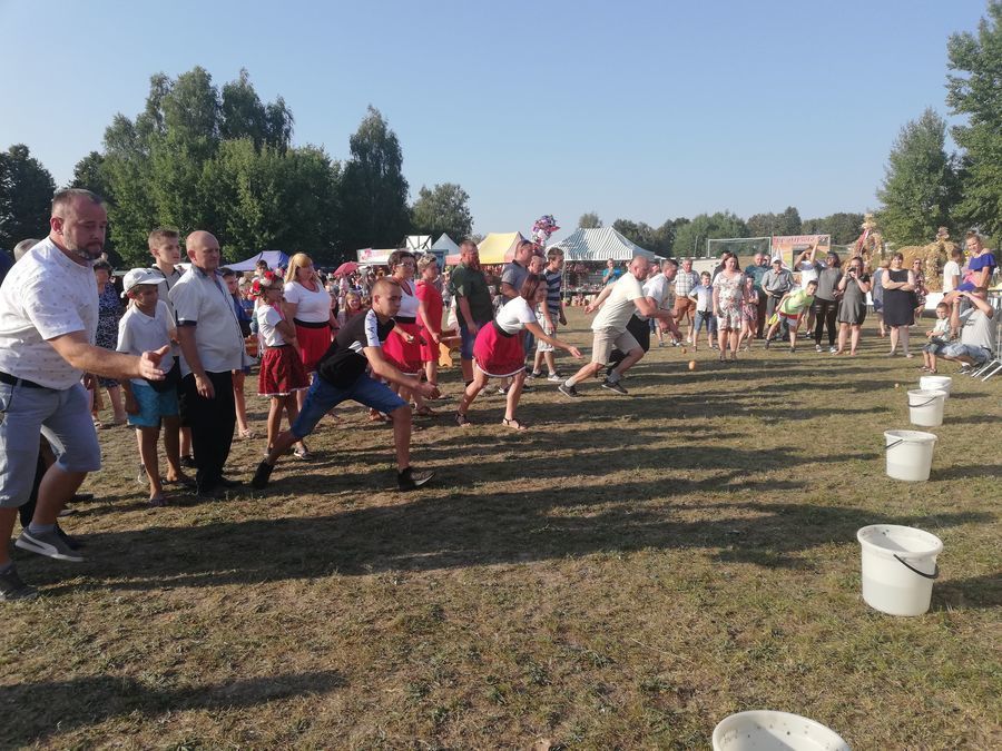 
                                                       Relacja z Dożynek Gminno-Parafialnych w Abramowie
                                                