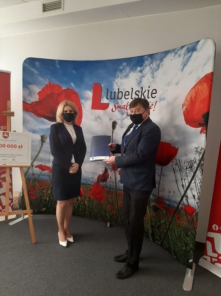 
                                                    Zdjęcie z podpisania umowy
                                                