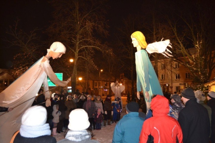 
                                                       Jasełka uliczne
                                                