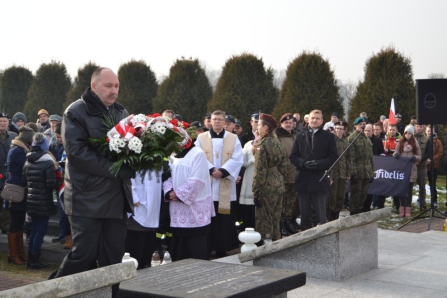 
                                                       71 Rocznica Pacyfikacji miejscowości Borów i okolic
                                                