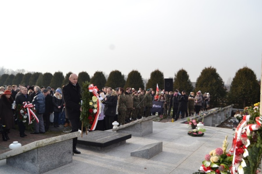 
                                                       71 Rocznica Pacyfikacji miejscowości Borów i okolic
                                                