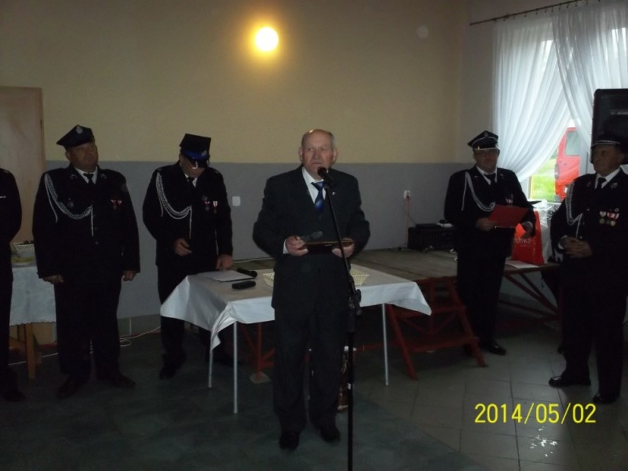 
                                                       Florian 2014
                                                