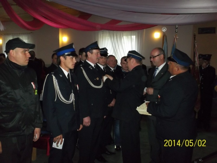 
                                                       Florian 2014
                                                