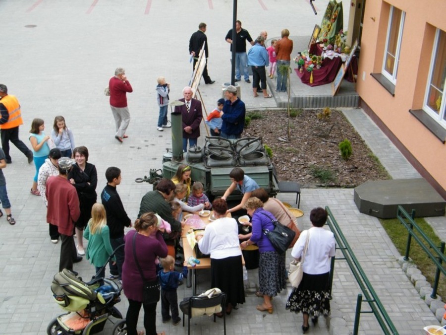 
                                                       Festyn integracyjno - kulturalny
                                                