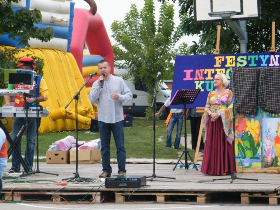 
                                                       Festyn integracyjno - kulturalny
                                                
