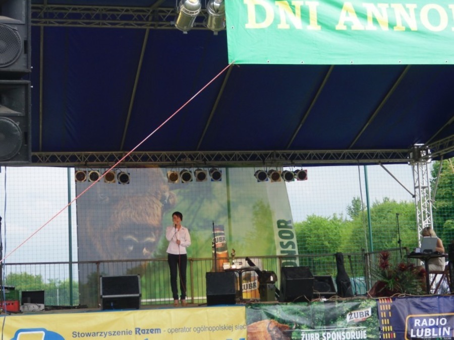 
                                                       Dni Annopola 2012
                                                