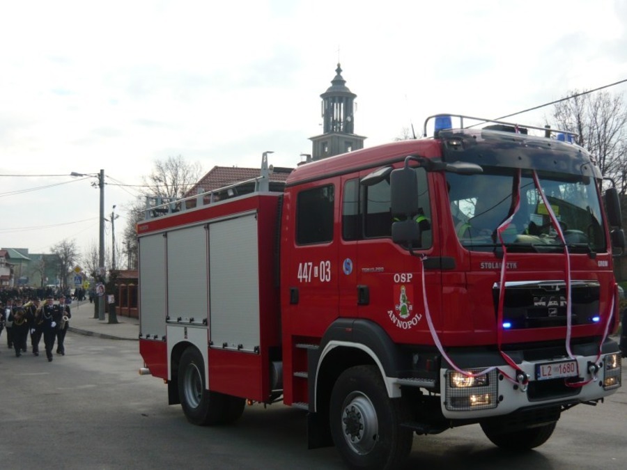 
                                                       11 LISTOPADA 2010
                                                