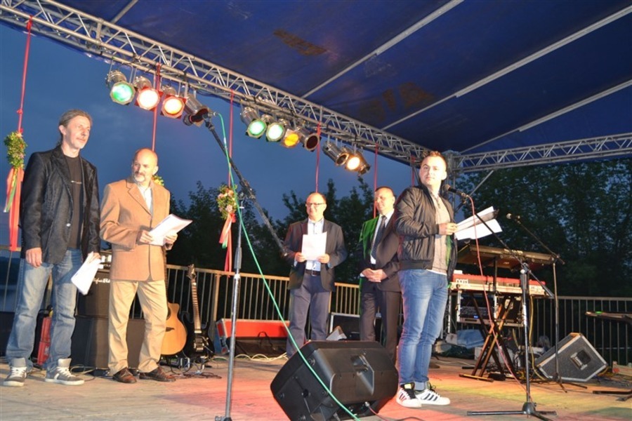 
                                                       Sobótki 2015
                                                