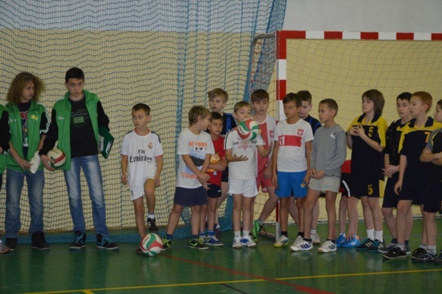 
                                                       Turniej Mikołajkowy 2014
                                                
