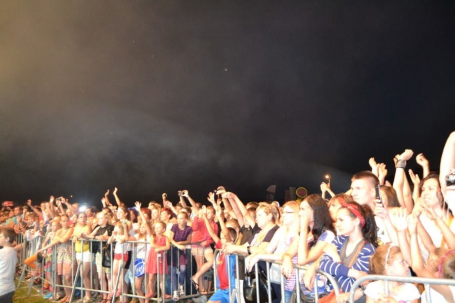 
                                                       Dni Annopola 2013
                                                