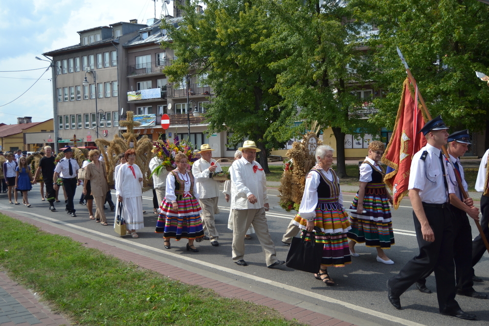 
                                                       DOŻYNKI GMINNE 2016
                                                