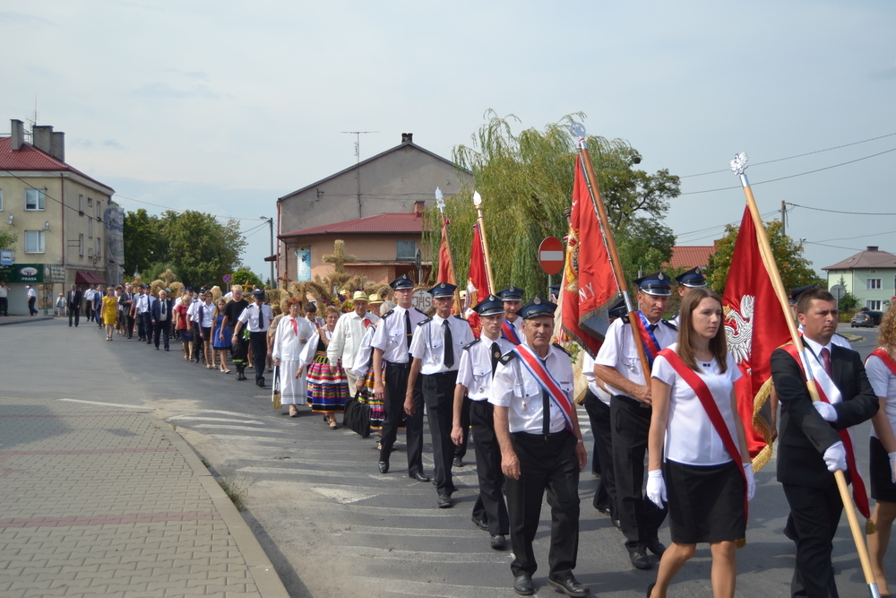 
                                                       DOŻYNKI GMINNE 2016
                                                