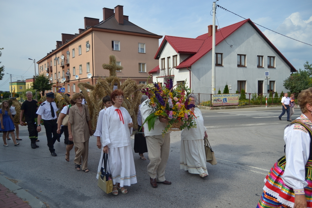 
                                                       DOŻYNKI GMINNE 2016
                                                