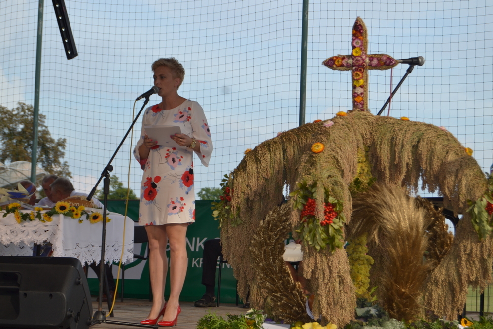 
                                                       DOŻYNKI GMINNE 2016
                                                
