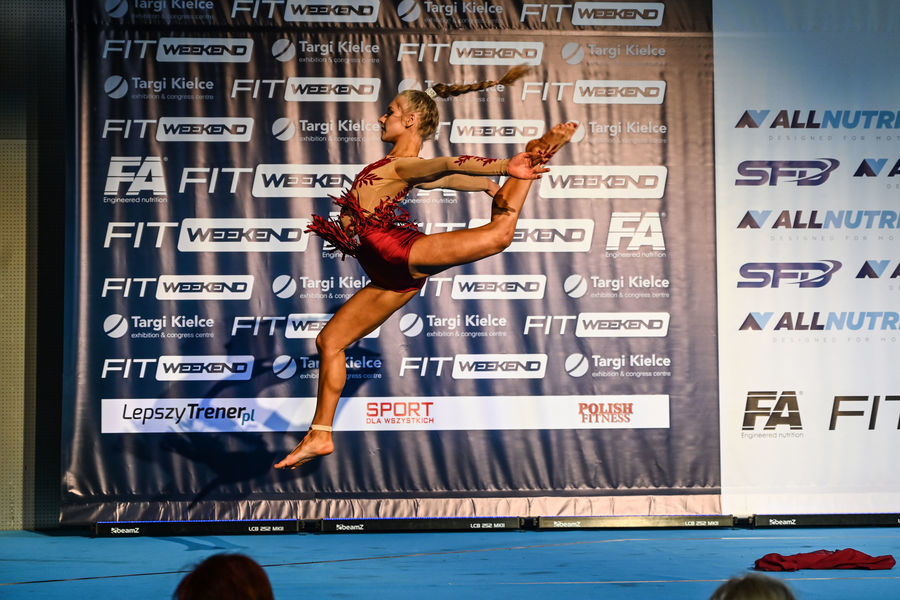 
                                                    Agata Suszko Zwyciężczyni Mistrzostw Polski w Fitneess Akrobatycznym 
                                                