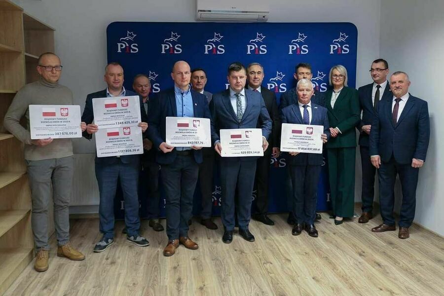
                                                    Beneficjenci Rządowego Funduszu Rozwoju Dróg na 2023 z Powiatu Kraśnickiego
                                                