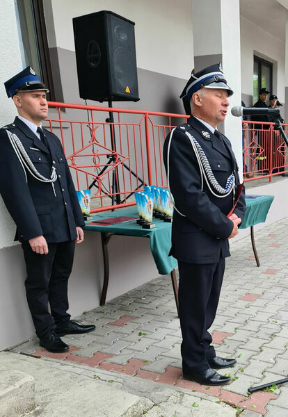 
                                                    Przemówienie
                                                
