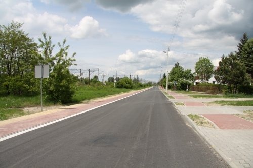 
                                                       Kompleksowa przebudowa infrastruktury drogowej od drogowej od drogi krajowej nr 17 do drogi krajowej
                                                