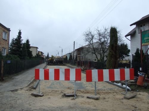 
                                                       Modernizacja infrastruktury drogowej osiedla Wiślana - Żwica w Dęblinie - przebudowa ulicy Mikołaja 
                                                