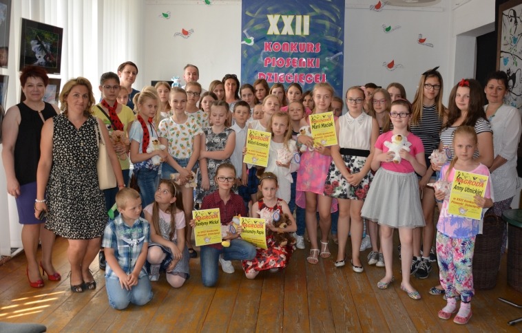 
                                                       XXII Konkurs Piosenki Dziecięcej i Młodzieżowej
                                                