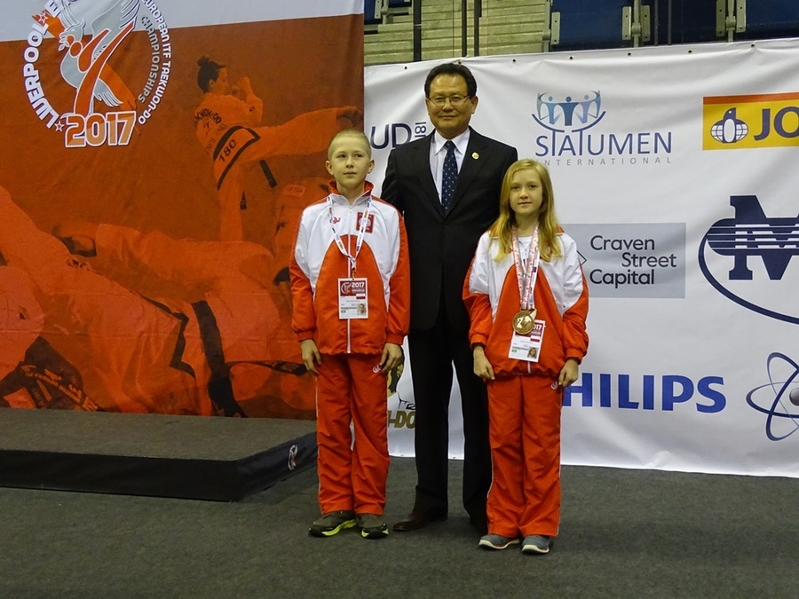 
                                                       Nadia Dąbrowska z Dęblińskiej Szkoły Taekwon-do brązową medalistką Mistrzostw Europy w Taekwon-do IT
                                                