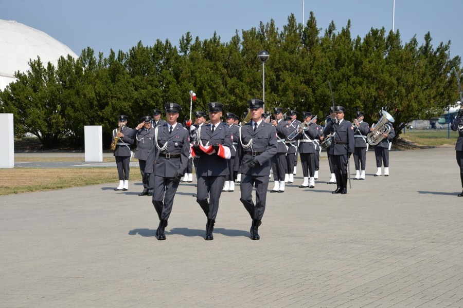 
                                                       Święto 41 Bazy Lotnictwa Szkolnego w Dęblinie.
                                                