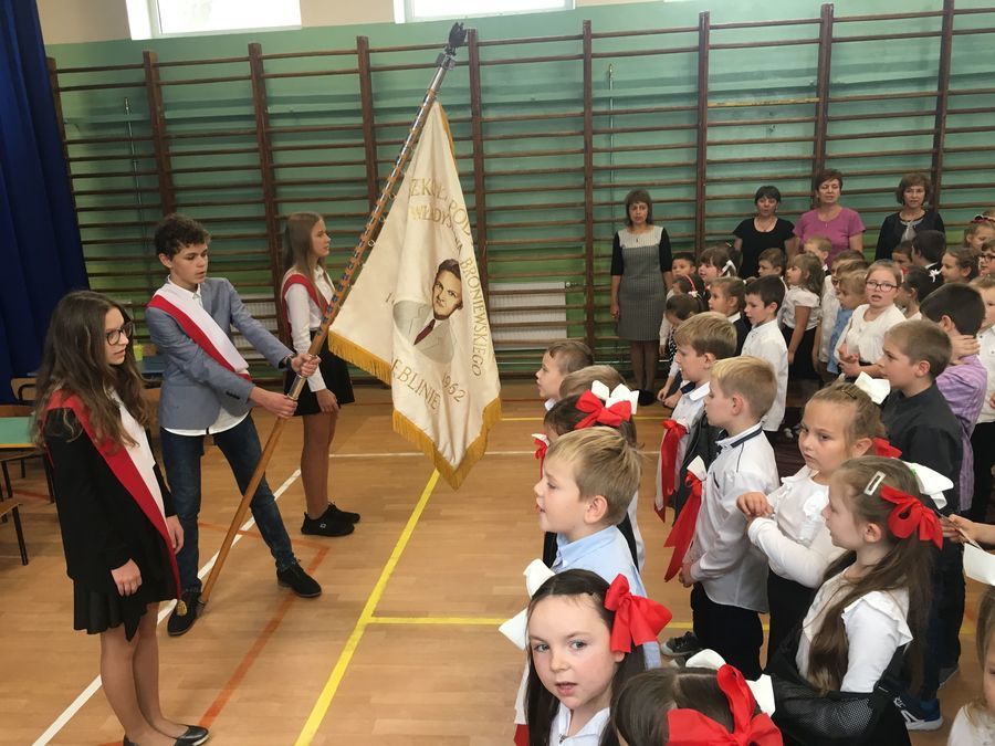 
                                                       Z okazji 100 rocznicy odzyskania niepodległości przez Polskę w Szkole Podstawowej nr 2 - 11 listopada 2018 r. odbył się „Festiwal Niepodległości”.
                                                