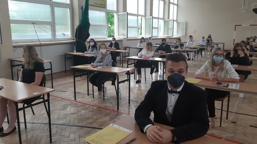 
                                                       Egzamin maturalny w reżimie sanitarnym w ZSZ nr 2
                                                