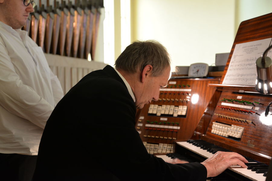 
                                                       I i II koncert VI Międzynarodowego Spotkania z Muzyką Organową  w Dęblinie. 
                                                