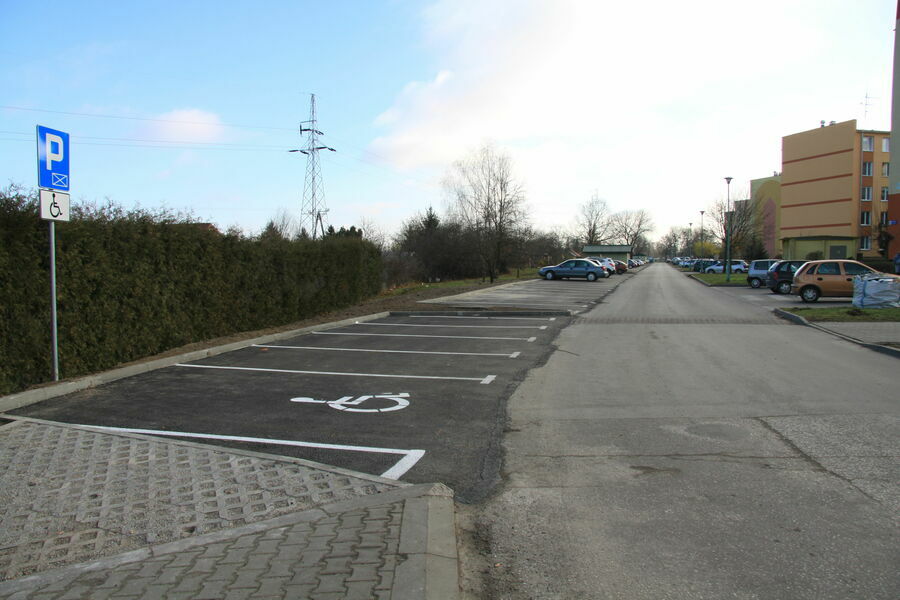 
                                                    Modernizacja zatok parkingowych w osiedlu 15 P.P. „Wilków”
                                                