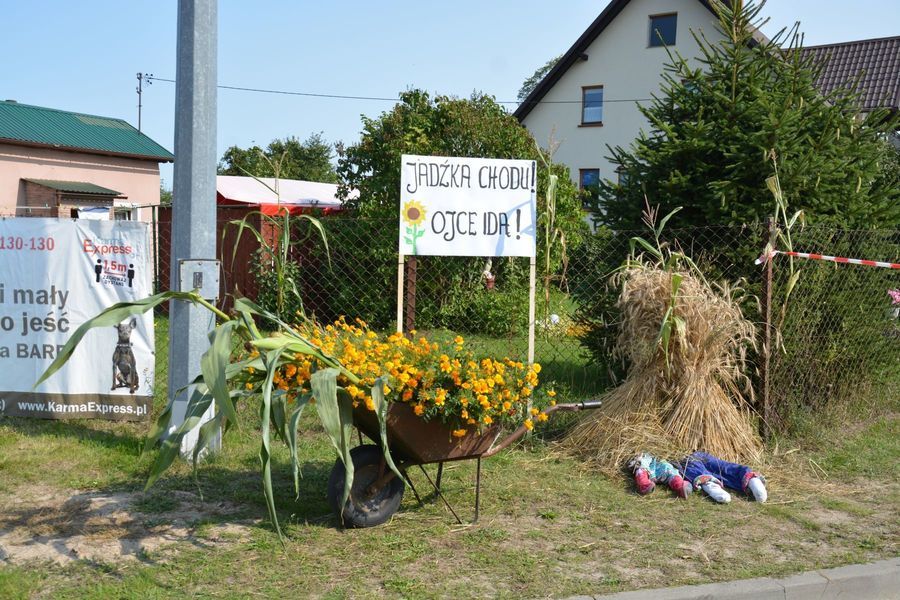 
                                                    DOŻYNKI GMINNO – PARAFIALNE W TRZEBUNIU
                                                