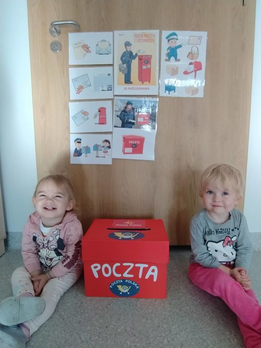 
                                                    Święto Poczty Polskiej w Żłobku
                                                