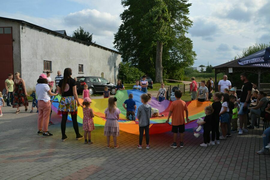 
                                                    Festyn Sołecki w Trzebuniu
                                                