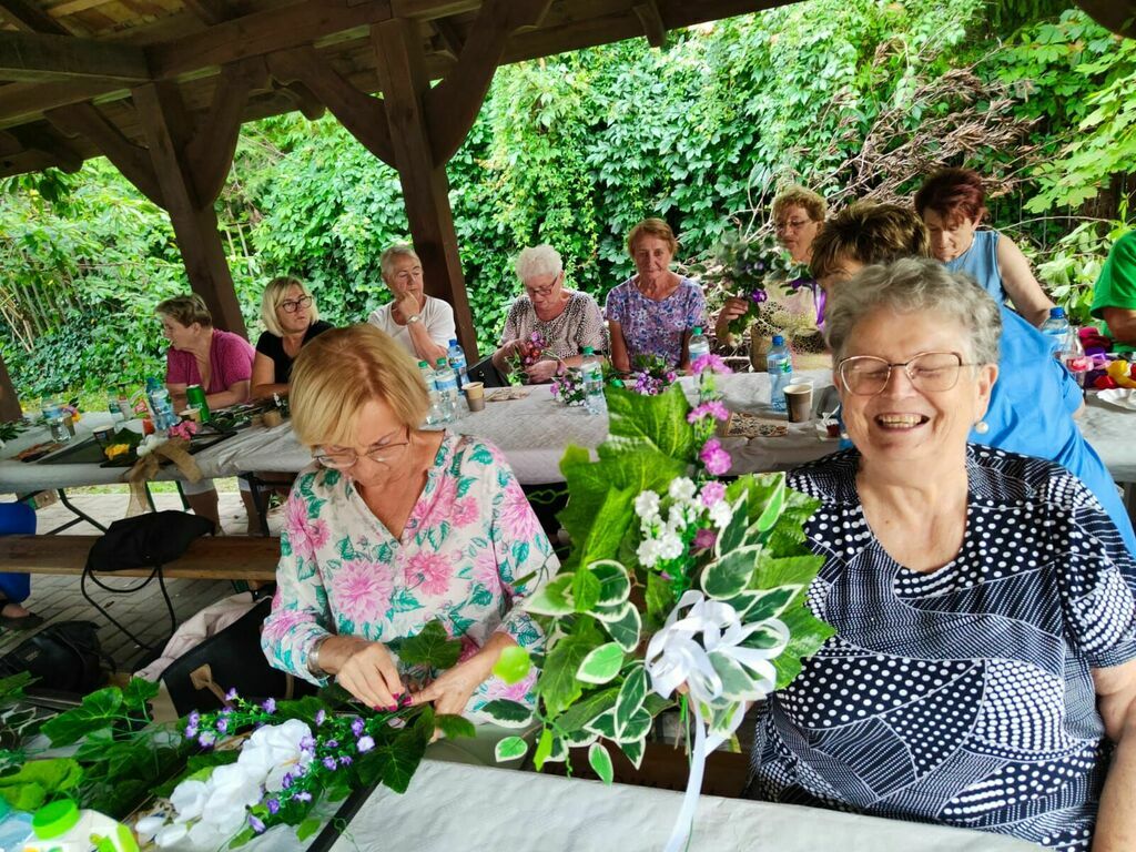 
                                                    PIKNIK  INTEGRACYJNY DLA SENIORÓW
                                                