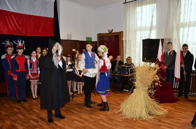
                                                       Obchody Narodowego Święta Niepodległości 2016
                                                