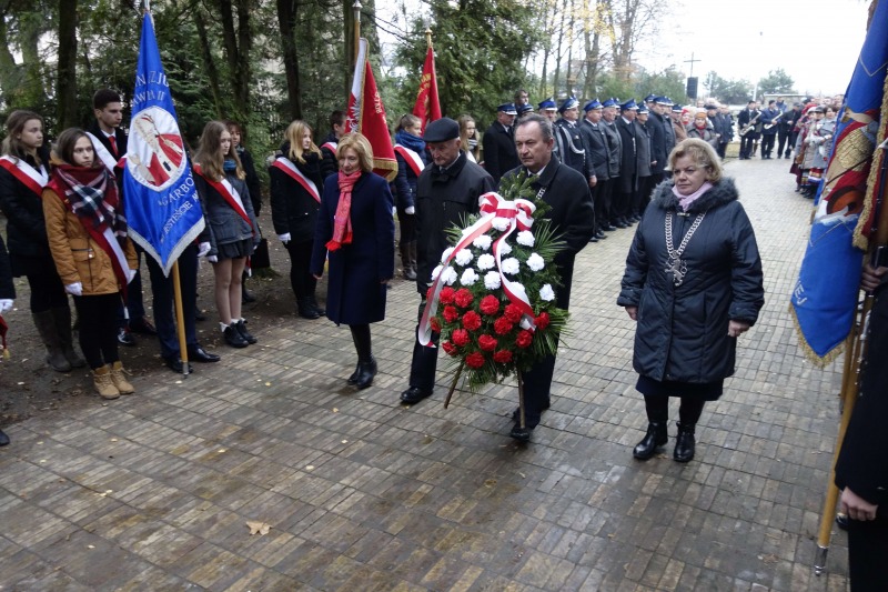 
                                                       Obchody Narodowego Święta Niepodległości 2016
                                                
