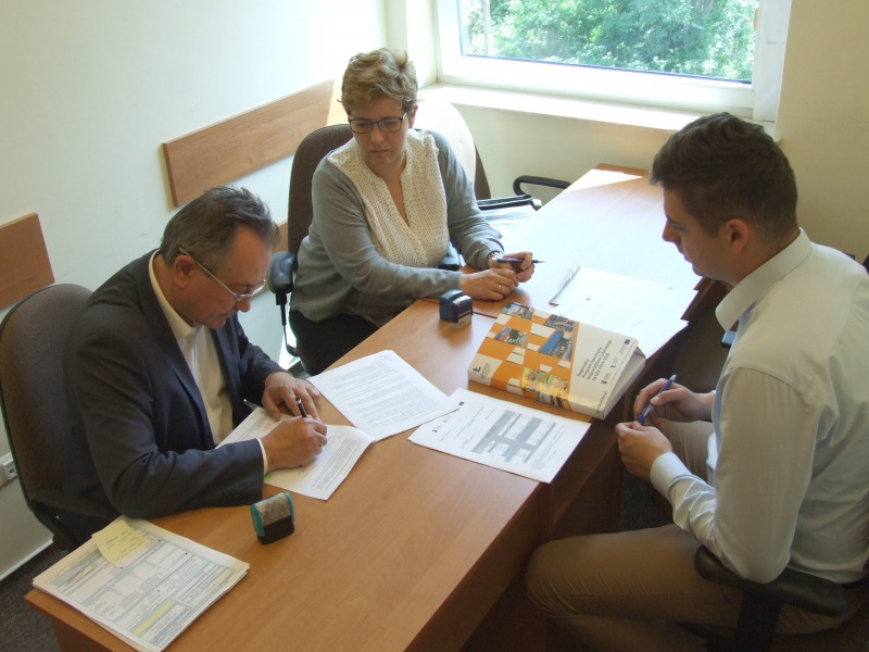 
                                                       Podpisanie umowy - projekt Zagrajmy o przyszłość
                                                