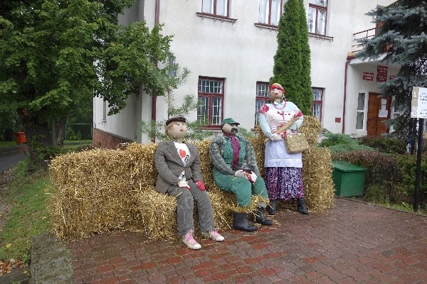 
                                                    H. i S.Stępniakowie
                                                