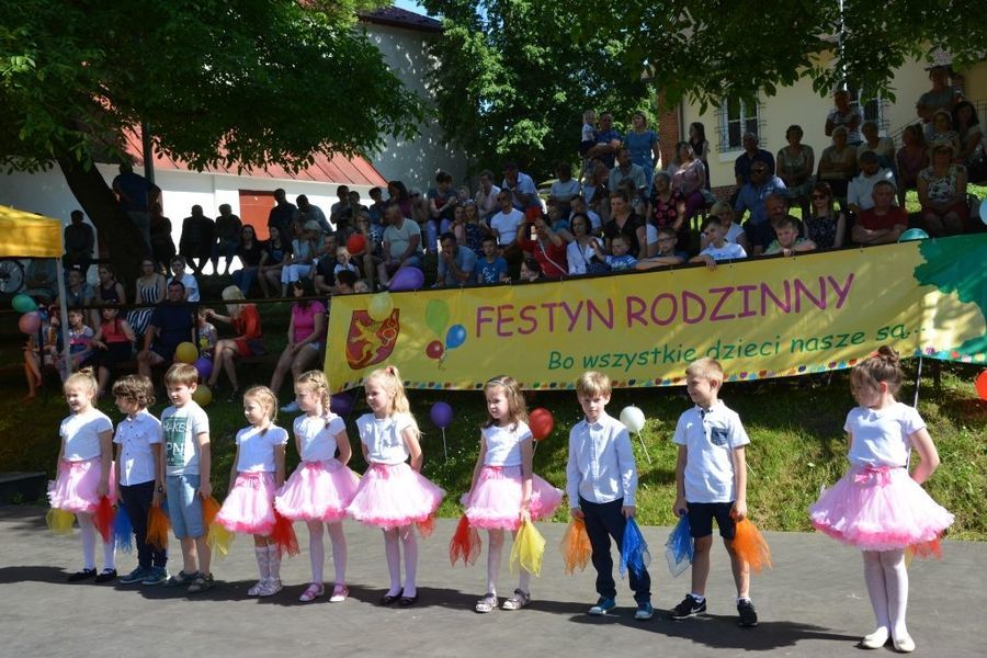 
                                                       XII Festyn Rodzinny - cz. 1
                                                
