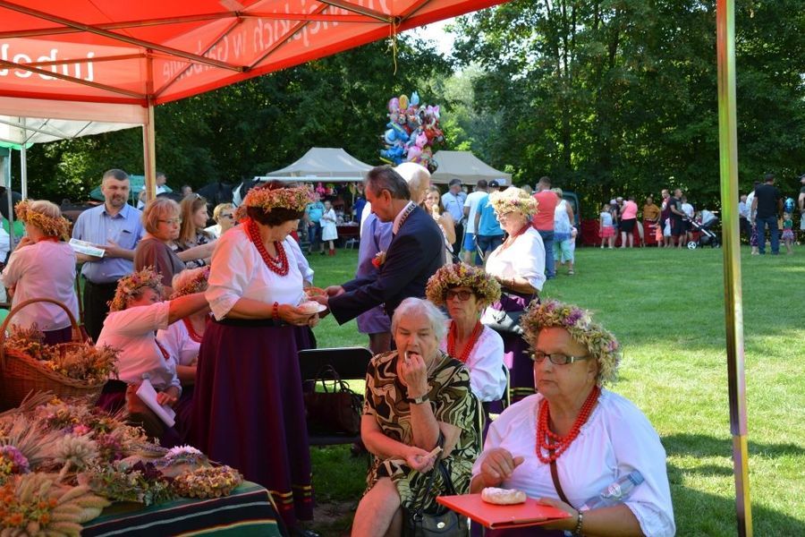 
                                                       Dożynki 2019 cz 1
                                                