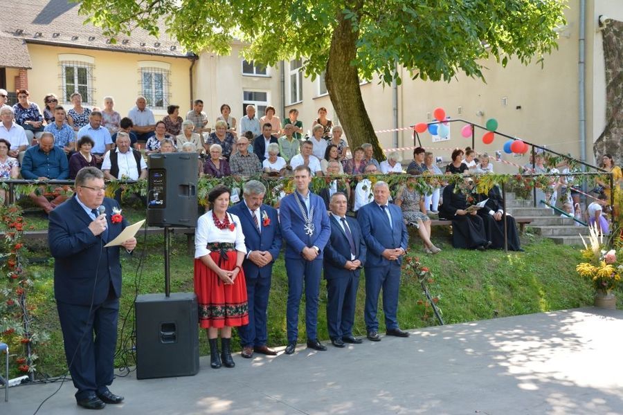 
                                                       Dożynki 2019 cz 1
                                                