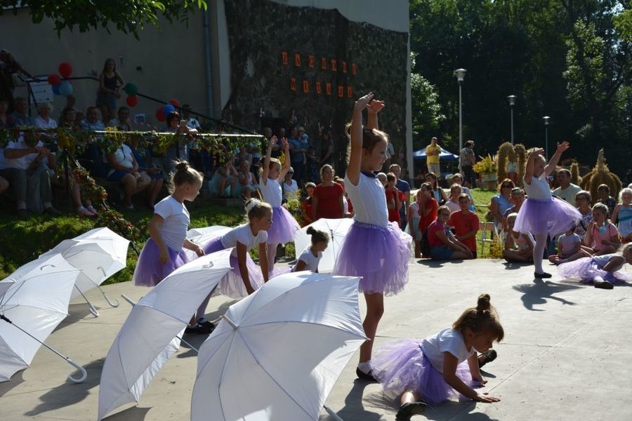 
                                                       Dożynki 2019 cz 2
                                                