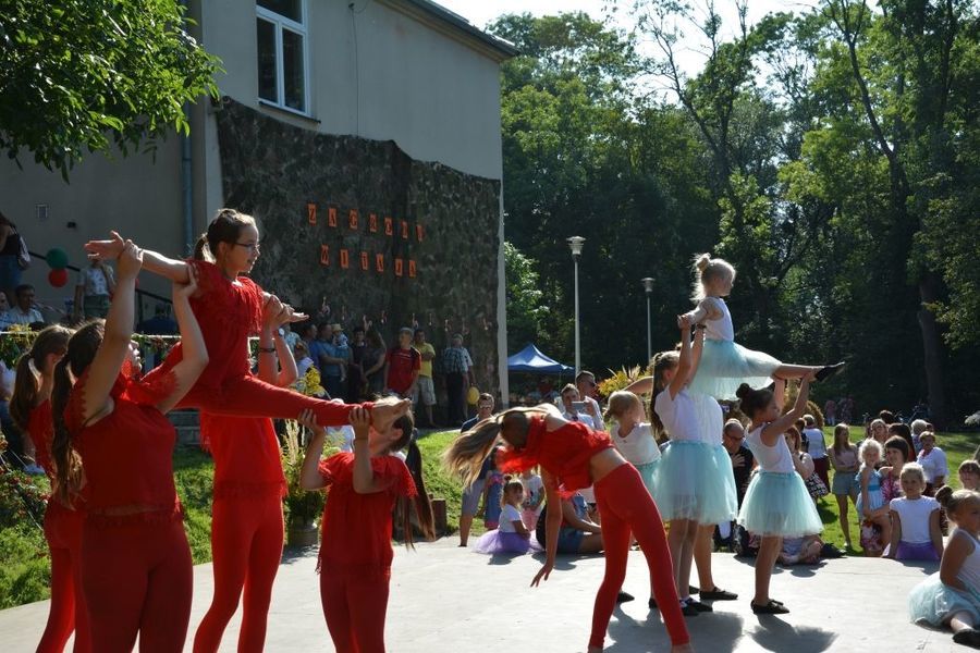 
                                                       Dożynki 2019 cz 2
                                                