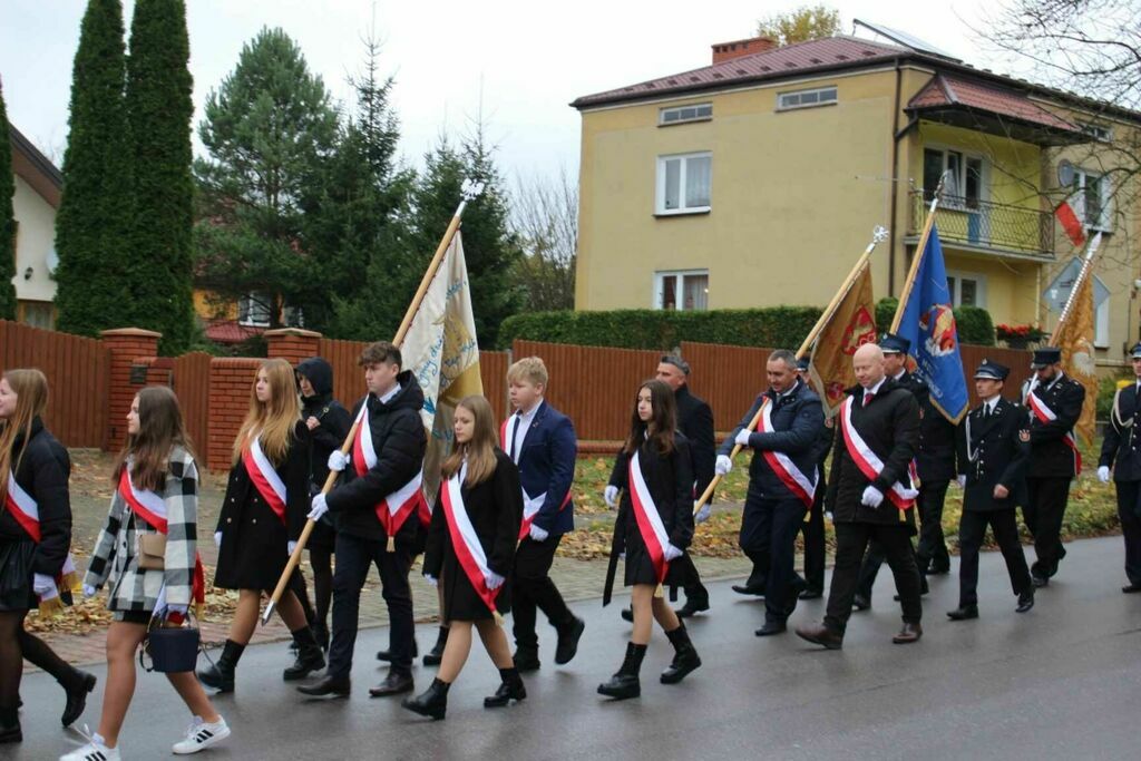 
                                                    Obchody Święta 11 listopada 2023
                                                