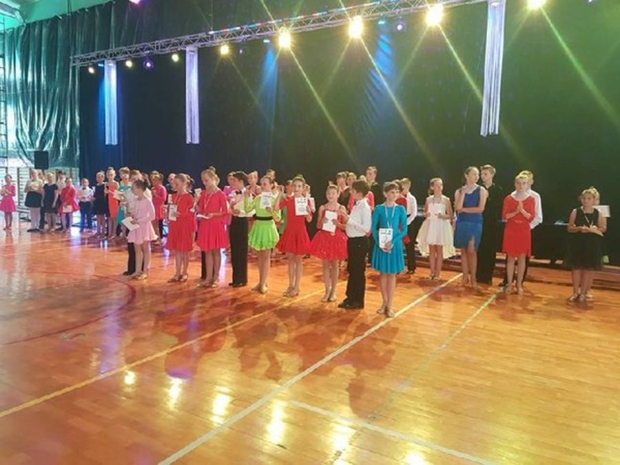
                                                       I Amatorski Turniej Tańca Towarzyskiego w Mętowie
                                                
