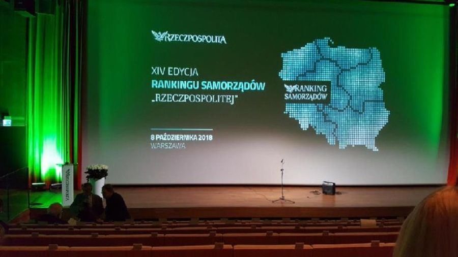 
                                                       Ciągle wśród najlepszych
                                                